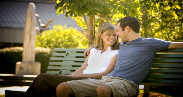 blog-Couple-on-Park-Bench-