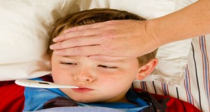 ماذا تفعلى عند ارتفاع درجة حرارة طفلك؟
