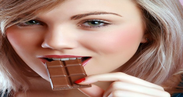 eating-chocolate1