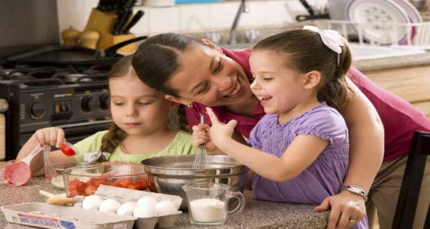 كيف تحافظين على سلامة غذاء طفلك؟