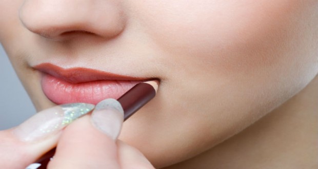 lips_lipstick_contour_makeup_bs_3646072