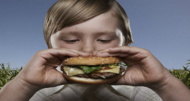 النظام الغذائى الغير متوازن يؤثر على ذكاء طفلك