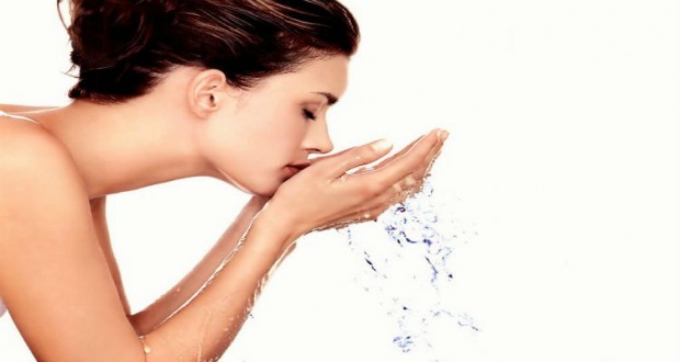 Bueutiful Teen Girl Face Wash HD Wallpaper by Simply get it