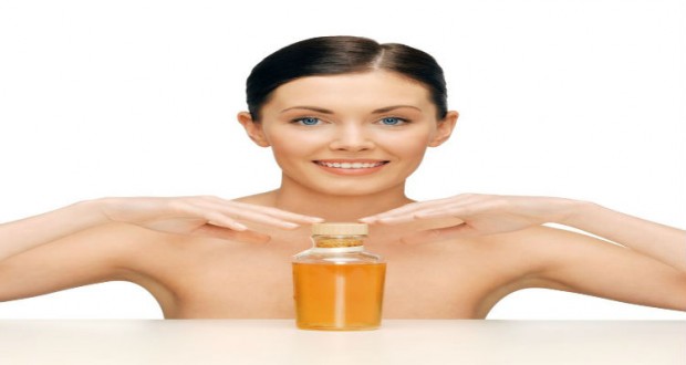 beautiful-woman-with-oil-bottle-6-Tips-For-a-Perfect-Skin