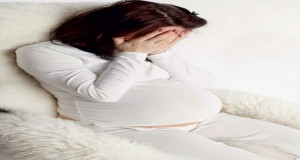 أساب بكاء المرأة أثناء فترة الحمل